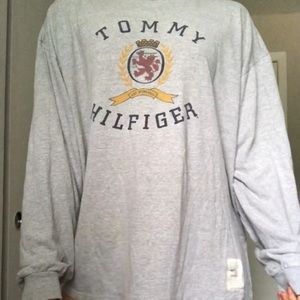 Vintage Tommy Hilfiger longsleeve tee